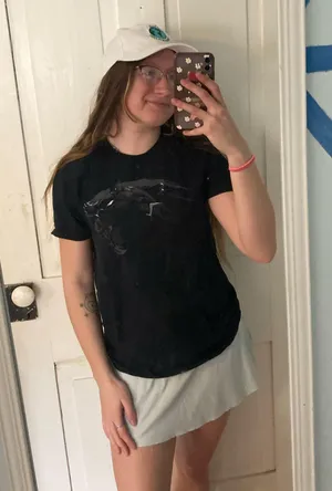 Marvel loot wear black panther short sleeve Tshirt thumbnail 2