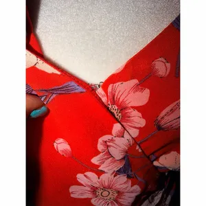 ASTR The Label Dress Womens XS Red Floral Faux Wrap Midi Ruched Side Tie thumbnail 4
