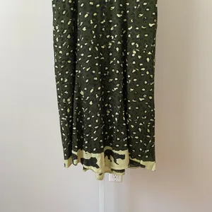 Mamta Rayon Boho Relaxed Lagenlook Animal Print Midi Dress One Size Green thumbnail 3