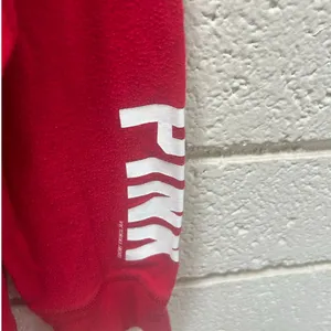 PINK Victoria’s Secret Red San Francisco 49ers Tee size XS thumbnail 5