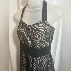 White House Black Market Retro Swirl Halter Dress Cocktail Size 6‎ EUC! 0375 thumbnail 2