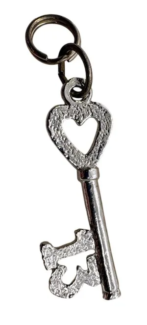 Vintage Silver Tone Heart Skeleton Key Number 13 Charm Magnetic Lucky 13 Pendant thumbnail 1