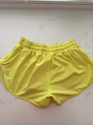 Lululemon Shorts Hotty Hot 2.5" thumbnail 2