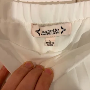 Nanette Lepore Elegant White Pleated Skirt large thumbnail 3