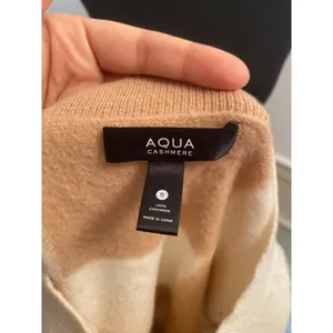 AQUA Cashmere Brushed Cropped Check Sweater Tan Cream Neutral Pullover Crewneck thumbnail 5