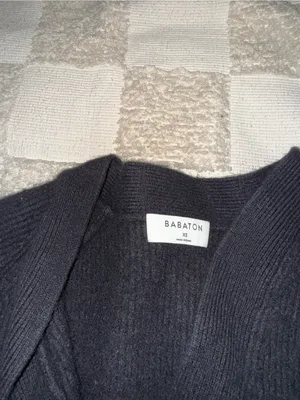 Babaton Black Chunky Wool Blend Button-Front Cardigan XS thumbnail 3