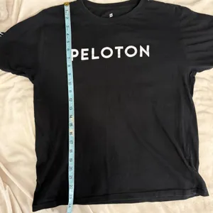 Peloton Black T Shirt Women's Size Medium 100 Century Logo Athletic thumbnail 9