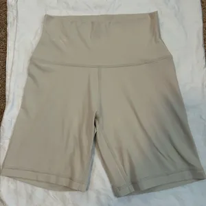 Aritzia Golden LIFE New Cheeky Hi-Rise 7" Short thumbnail 5
