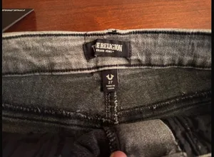 True Religion Shorts thumbnail 3