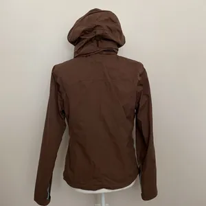 Marmot Brown lightweight rain Jacket with Fitted Silhouette thumbnail 3