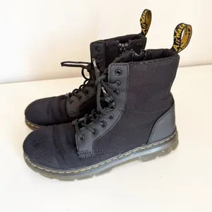Dr. Martens Combs Lug Sole Combat Boot size Men 4 Women 5 thumbnail 2