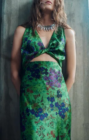 Zara maxi floral satin dress wedding evening party Floral Green Cutout Dress thumbnail 11