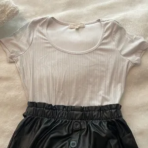 No Comment dress with black button skirt Size Small thumbnail 7