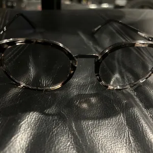 Guess Black Frame Glasses mirror lens thumbnail 8