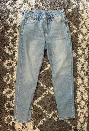 American Eagle Jeans thumbnail 1
