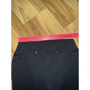 Rafaella Women's Sz 4 Pants‎ Black Pull On Stretch Waist EUC Flare Leg Bootcut thumbnail 2