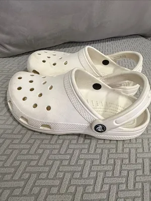 Crocs White Unisex J 4 Women’s 6 Classic Clogs boys women’s men thumbnail 4