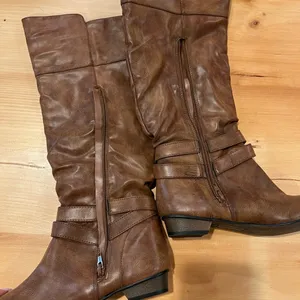 Material Girl Cresta Low Heel Knee High Boots thumbnail 7