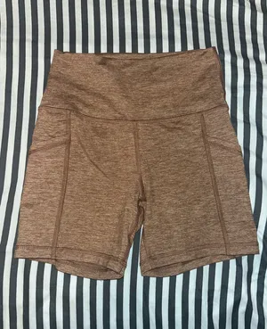 American Eagle Aerie Offline biker shorts thumbnail 1