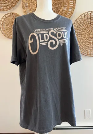 Comfort Colors Black 'Old Soul' Graphic Short Sleeve Tee thumbnail 1