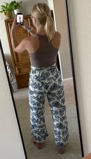 Vestique Vestibule Blue And White Flowy Pants thumbnail 2