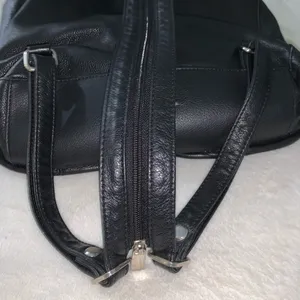 Franklin Covey Black Leather backpack/ Purse medium thumbnail 7