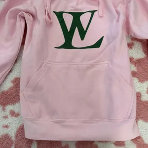 Y2K Baby Pink Monogram Hoodie 💕 Coquette Streetwear Pullover Size Small thumbnail 3