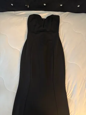 Windsor black long feed thumbnail 2