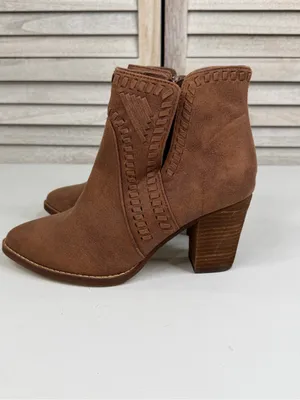 ZIGI SOHO Women's "Halyn" Brown Western Whipstitch Pointed Toe Ankle Boots-8 thumbnail 2