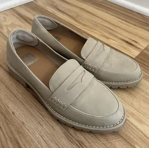 Dolce Vita W 7 Carly Tan Beige Lug Loafer Slip On Old Money Quiet Luxury Minimal thumbnail 1
