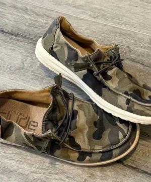 Hey Dude Wendy Women's Size 8 Camo Print Slip On Comfort Shoes Loafers Green thumbnail 1