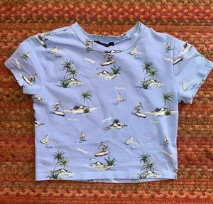 FOREVER 21 Light Blue stretch Tropical Print Crop Tee thumbnail 1