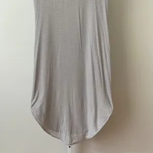 Lululemon S Gray Striped Short Sleeve Scoop Neck T-Shirt Loungewear Dress thumbnail 4