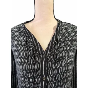 Anthropologie Maeve Women's Black White Calia Top Sz 8 Minimalist Closet Staple thumbnail 3