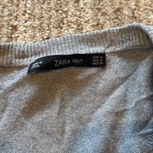 Zara knit long sleeve button up top Gray Size M thumbnail 4