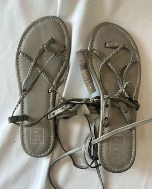 Metallic Silver Lace-Up Sandals ME TO WE Strappy/gladiator/flat/Thong/New/size 7 thumbnail 1