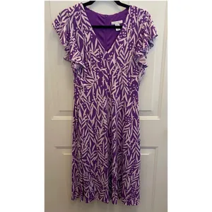 London Times Purple‎ White Leaf Print Flutter Sleeve V-Neck Midi Dress Womens 6 thumbnail 2