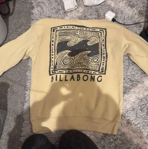 Billabong hoodie xs  thumbnail 1
