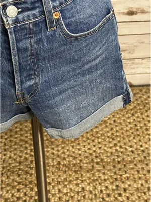 Levi's Wedgie Short medium wash cuffed denim jean short Size 27 coastal cowgirl thumbnail 4