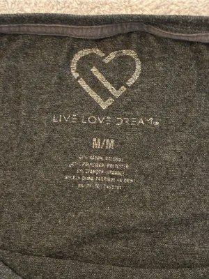 Women’s Live Love & Dream Black Crewneck with Gray and Peach Skull Prints Size M thumbnail 2