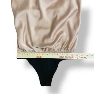 Show Me Your Mumu Diane Bodysuit In Rose‎ Gold Luxe Satin Womens Size XS thumbnail 4