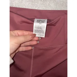 Girlfriend Collective‎ Leggings Size M Women's Capri High Rise thumbnail 3