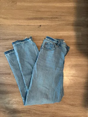 Abercrombie Ultra High Rise 90s Straight Jeans Color Medium thumbnail 7