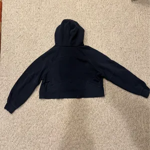 Lululemon Cropped Scuba Half-Zip thumbnail 2