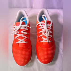 Nike Bright Red Sneakers with Pink Swoosh and White Laces thumbnail 3