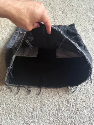 Levis Black/Grey Denim Mini Skirt summer Distressed Button Fly Raw Hem size 25 thumbnail 7