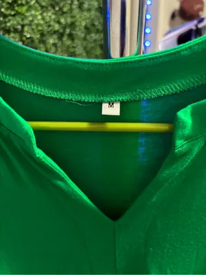 Women's Green Tiered V-Neck Dress thumbnail 2