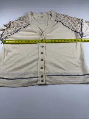 POL Anthropologie Cream Button-Front Long Sleeve Tee NWOT thumbnail 4