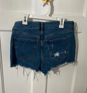 Old Navy boyfriend fit denim jean shorts thumbnail 3