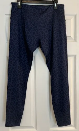 Renwick Women’s Leggings Sz LG Blue Cheetah‎ Print Yoga Pilates Running Gym Bike thumbnail 1